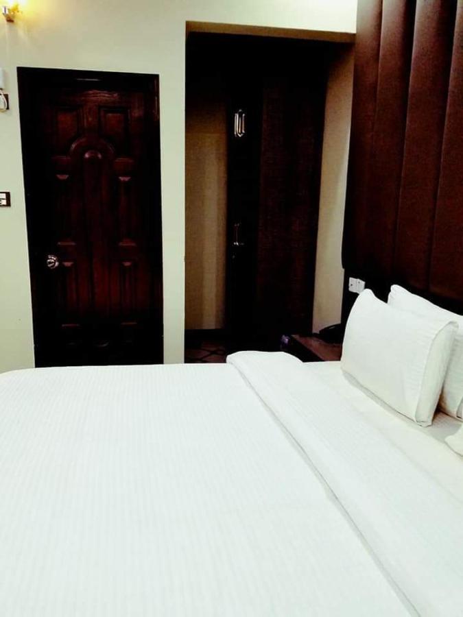 Diplomat Inn 卡拉奇 外观 照片